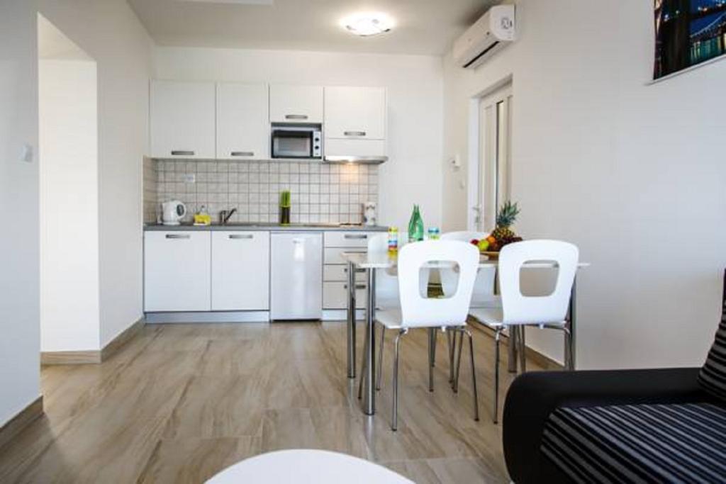 Nemira Sunny Apartments Omiš Cameră foto